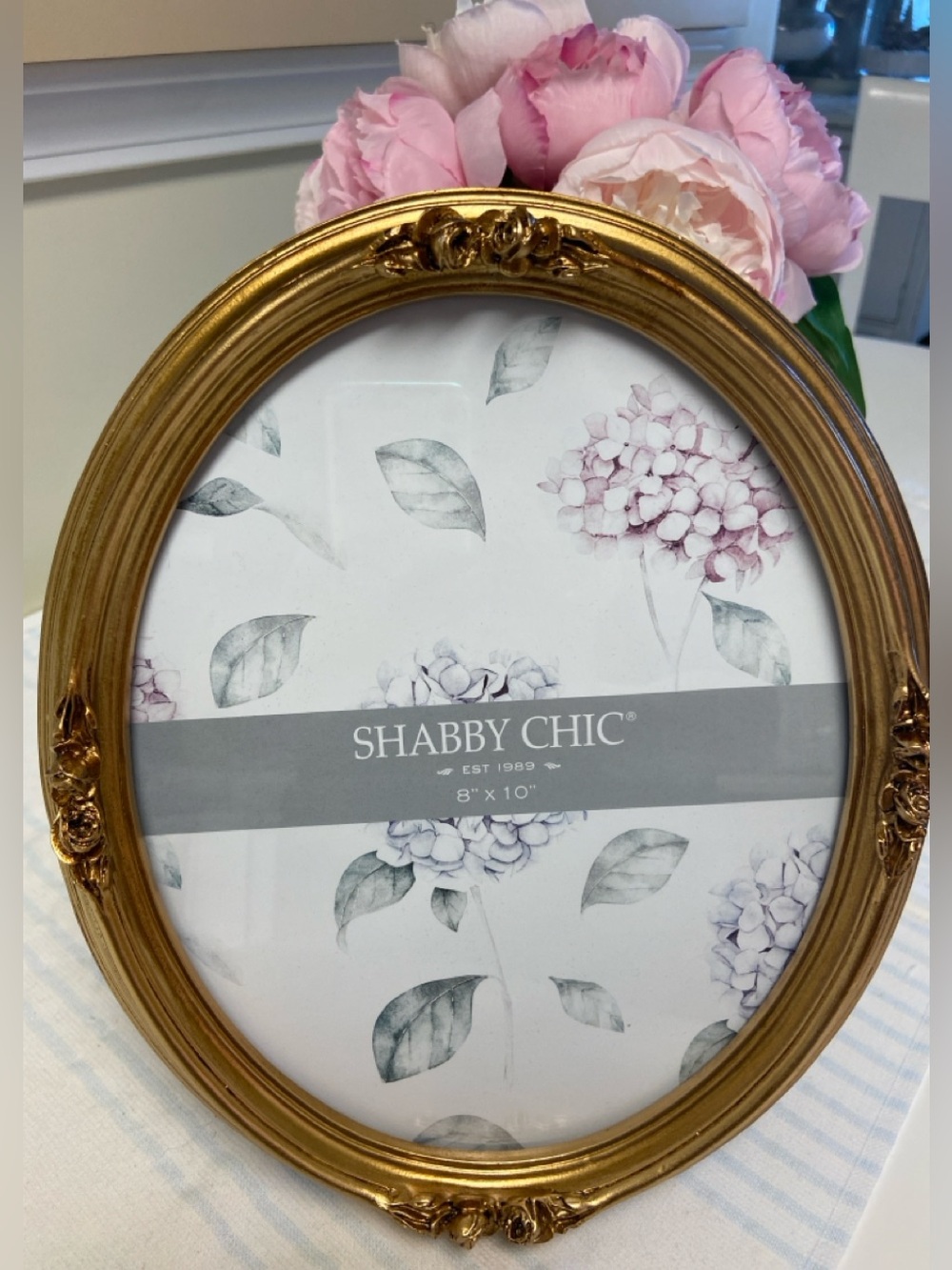 Shabby Chic Gold Oval Picture Frame